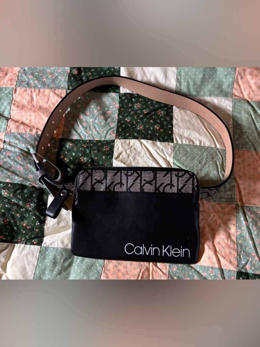 Calvin Klein Black Tan Signature Logo Faux Leather Belt Bag/Fanny Pack NWT Sz S